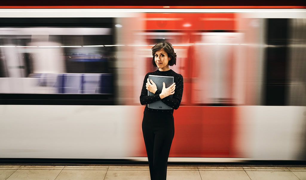 Alba Ventura, en la portada del primer volumen de las sonatas de Mozart